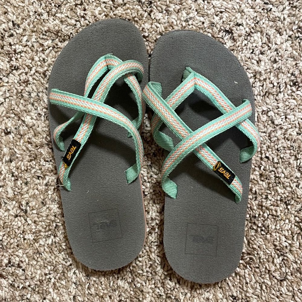 Girls Teva sandals size 3